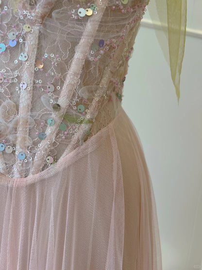 Robe de soirée longue trapèze en tulle à paillettes avec bretelles rose doux P4049