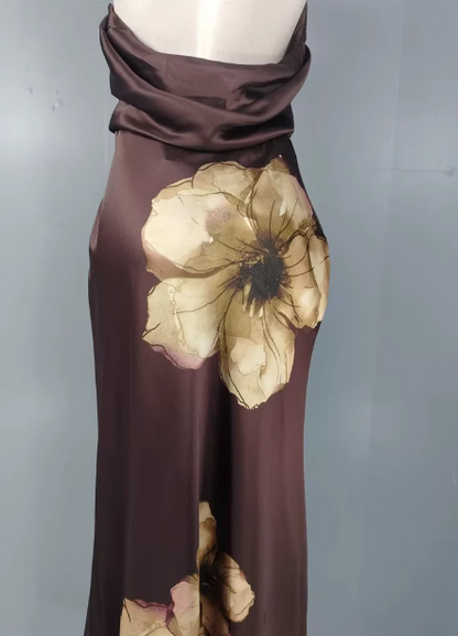 Vintage Elegantes Dunkelbraunes bedrucktes Neckholder-Kleid mit offener Rückenpartie aus Satin, langes Ballkleid Abendkleid P4491