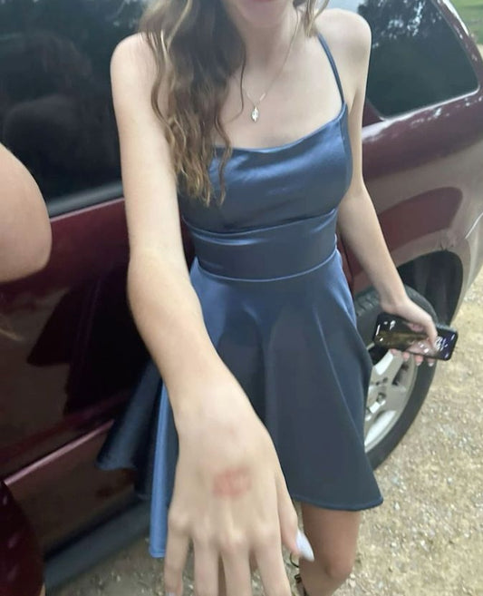 Minimalist Homecoming Dress A Line Navy Blue Spaghetti Straps Stain Back to School Outfits Short Birthday Party Dress    P4935
