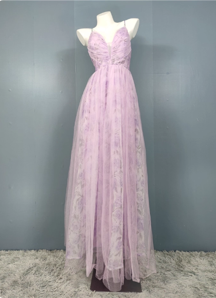 Elegantes Lavendel A-Linie V-Ausschnitt Spaghettiträger Tüll Langes Ballkleid Abendkleid P4495