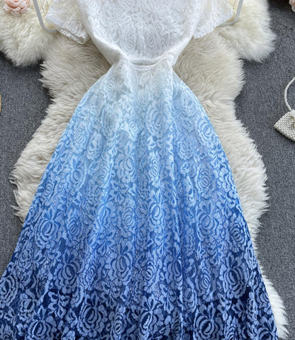 Mignonne robe évasée en dentelle à col en V P332