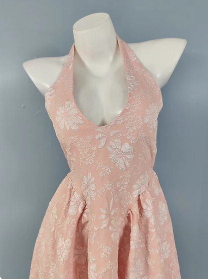 Süßes rosafarbenes A-Linien Neckholder-Abendkleid aus Jacquard mit V-Ausschnitt P4503
