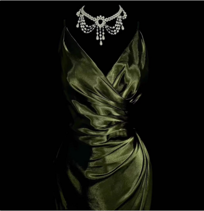 Elegantes dunkelgrünes Spaghetti-Träger-Kleid mit V-Ausschnitt, gerafftem Satin und langem Ballkleid Abendkleid P4505