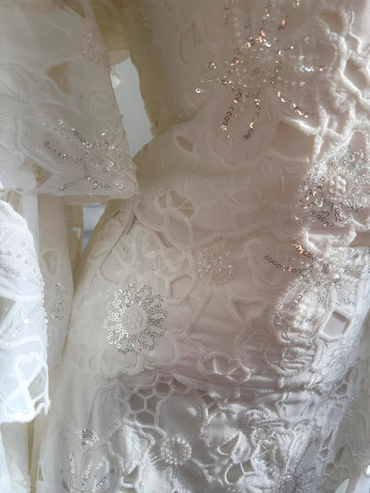 Elegantes weißes Meerjungfrauen-Abendkleid, schulterfrei, mit Spitze, lang, für den Abschlussball P4051