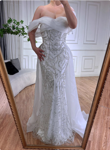 Luxuriöses Palace White Meerjungfrau Off-Shoulder Perlenbesetztes Tüll Schleppe Ballkleid Abendkleid P4516