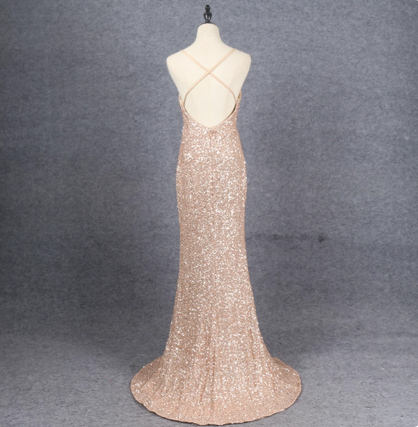 Glänzendes Abendkleid aus Pailletten in Roségold, Meerjungfrauen-Stil, Spaghettiträger, V-Ausschnitt, mit Schlitz, langes Ballkleid P4522