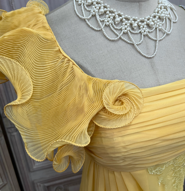 Elegant Bright Yellow A-line One-shoulder Ruched Floral-appliqué Chiffon Long Prom Dress Evening Dress P4523