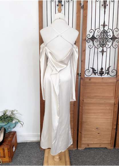 Elegantes elfenbeinfarbenes Neckholder-Off-Shoulder figurbetontes Satin-Abendkleid P4534