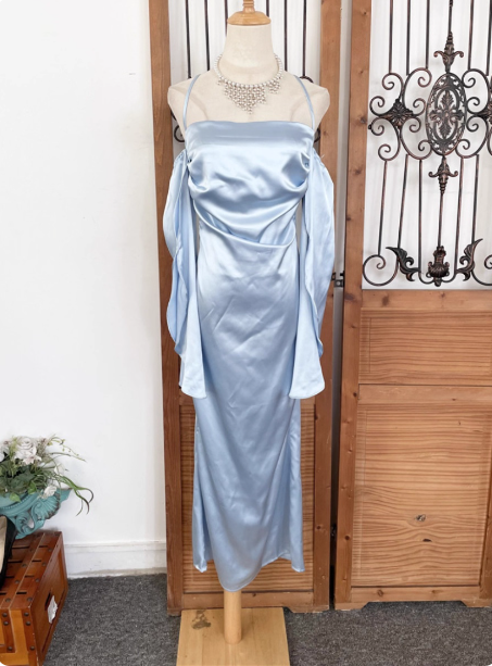 Elegant Ivory Halter Off-the-shoulder Slim-fit Satin Long Prom Dress Evening Dress P4534