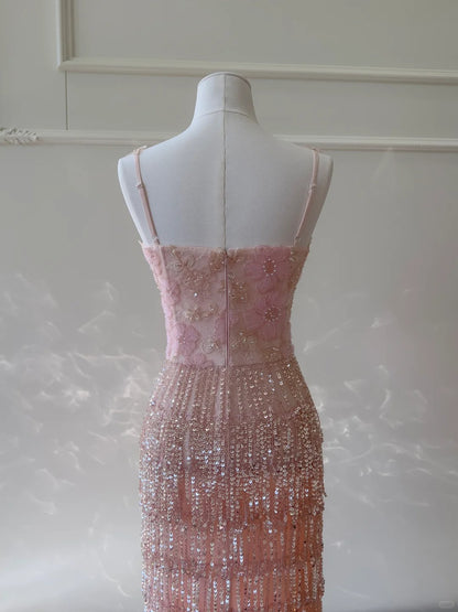 Wunderschönes pinkes, schmales, eckiges Dekolleté, 3D-Blumen-Pailletten-Fransen, langes Ballkleid, Abendkleid P4054