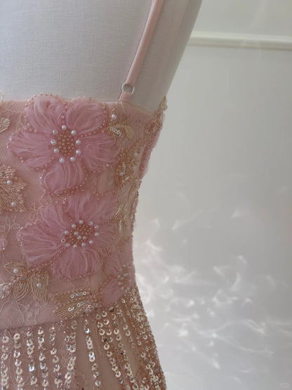 Wunderschönes pinkes, schmales, eckiges Dekolleté, 3D-Blumen-Pailletten-Fransen, langes Ballkleid, Abendkleid P4054