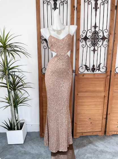 Wunderschönes Milch-Tee-farbenes Spaghetti-Träger-Kleid mit V-Ausschnitt, bedruckt, aus Satin, langes Ballkleid, Abendkleid P4538
