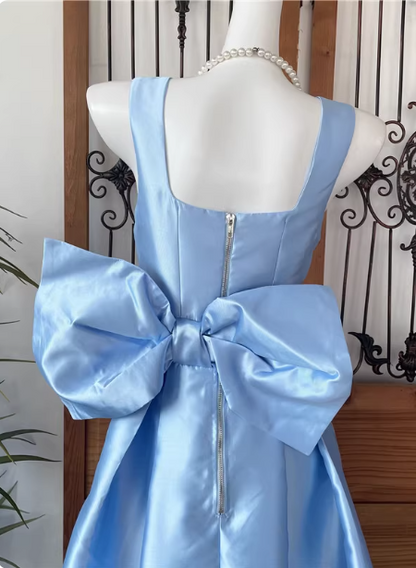 Prinzessin Elegantes Blaues Quadratisches Dekolleté Schleife Satin Langes Ballkleid Abendkleid P4545