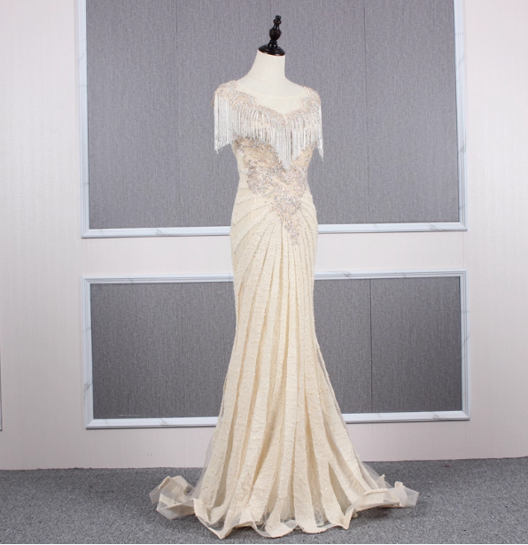 Vintage Off-white Mermaid Crew Neck Fringed Beaded Lace Train Prom Dress Evening Dress P4556
