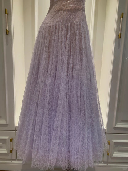 Verträumtes lavendelfarbenes A-Linien-Spaghettiträger-Plissee-Tüll-langes Ballkleid Abendkleid P4056