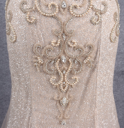 Luxuriöses champagnerfarbenes Meerjungfrauen-Abendkleid aus Tüll mit Perlen, schulterfrei P4565
