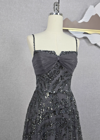 Elegantes dunkelgraues A-Linien-Spaghetti-Träger Pailletten-Tüll langes Ballkleid Abendkleid P4566