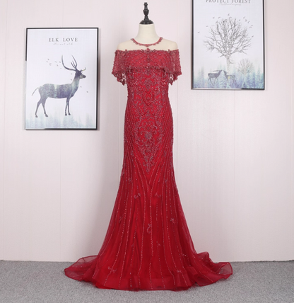 Leuchtend rotes Meerjungfrauen-Abendkleid mit Rundhalsausschnitt, Perlenstickerei und Tüll-Schleppe P4569
