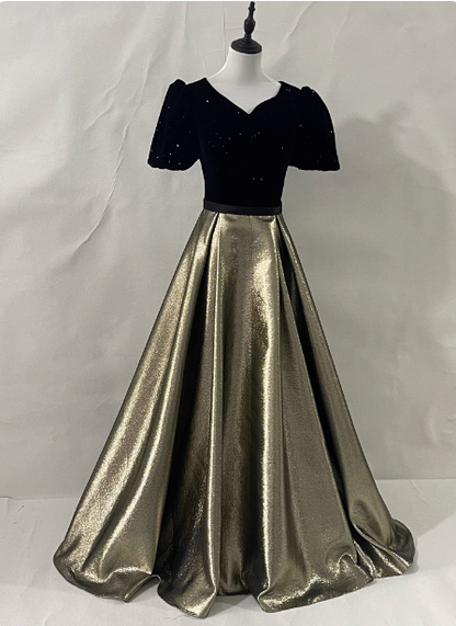 Vintage A-Linien Ballkleid Abendkleid in Schwarz & Gold mit V-Ausschnitt und kurzen Ärmeln aus Samt und Satin P4594