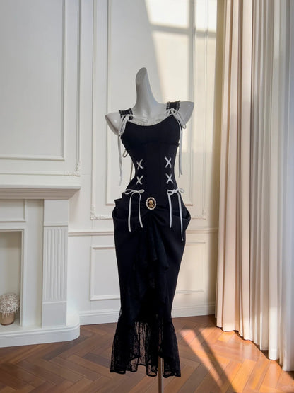 Vintage schwarzes Meerjungfrauen-Abendkleid aus Spitze und Satin P4061