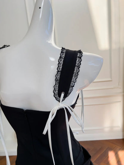 Vintage schwarzes Meerjungfrauen-Abendkleid aus Spitze und Satin P4061