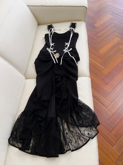 Vintage schwarzes Meerjungfrauen-Abendkleid aus Spitze und Satin P4061
