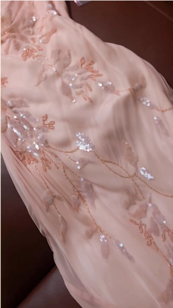 Elegantes rosa Meerjungfrau-Abendkleid mit drapiertem Kragen, Blatt-Pailletten und Perlen, Chiffon, lang, Ballkleid P4610