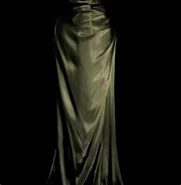 Vintage Smaragdgrünes V-Ausschnitt Rüschen Satin Langes Ballkleid Abendkleid P4612