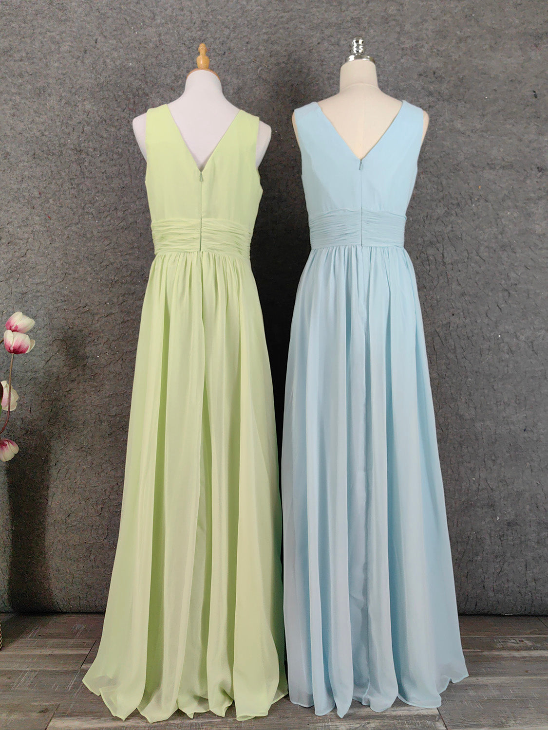 Elegantes hellgrünes, ärmelloses, rüschenbesetztes Chiffon-Abendkleid mit V-Ausschnitt in A-Linie P4641