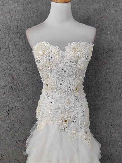 Elegantes reinweißes Sweetheart-Neck Perlen Spitzen Tüll langes Ballkleid Abendkleid P4645