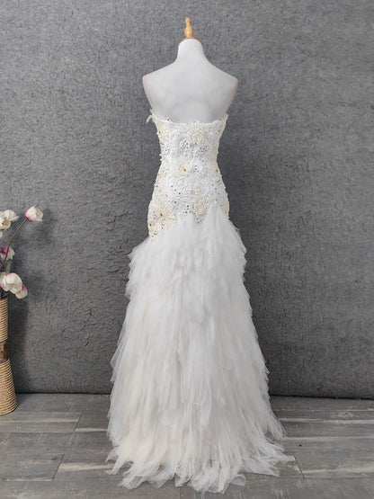 Elegantes reinweißes Sweetheart-Neck Perlen Spitzen Tüll langes Ballkleid Abendkleid P4645