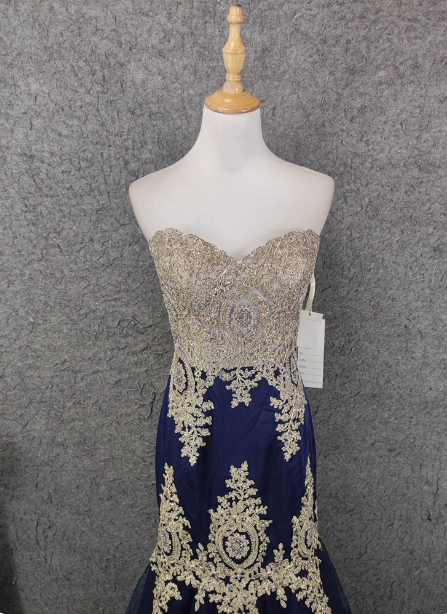 Vintage dunkelblaues Sweetheart-Neckline-Abendkleid aus Tüll mit Spitze und Strasssteinen P4646