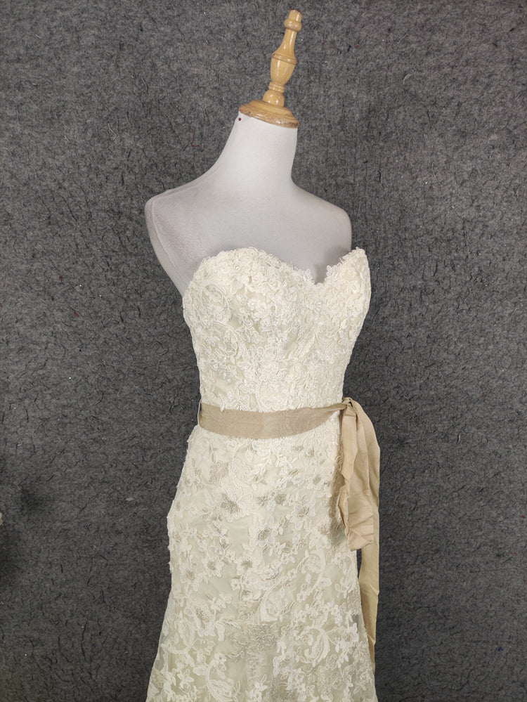 Elegantes Champagnerfarbenes, Cremeweißes, schulterfreies Ballkleid mit Herzausschnitt, Spitze und Schleppe, Abendkleid P4647
