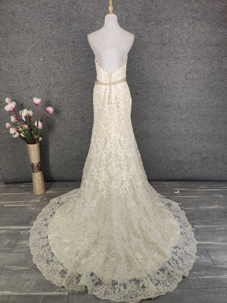 Elegantes Champagnerfarbenes, Cremeweißes, schulterfreies Ballkleid mit Herzausschnitt, Spitze und Schleppe, Abendkleid P4647