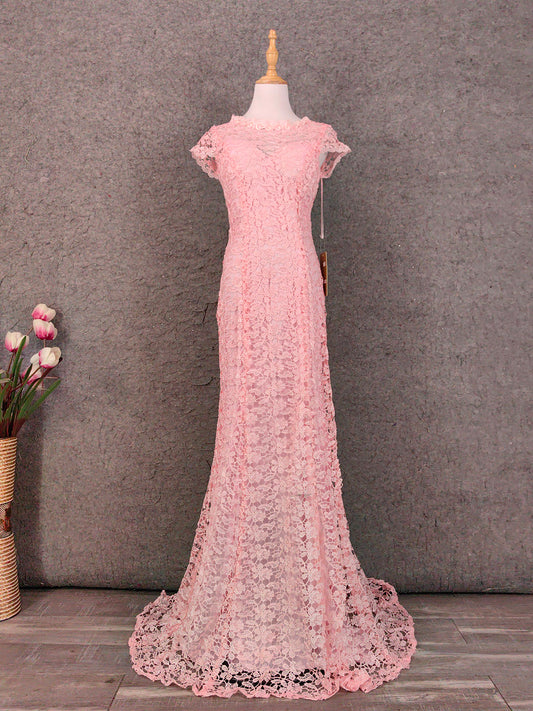 Elegantes rosa Meerjungfrau-Abendkleid mit kurzen Ärmeln, Rundhalsausschnitt, Cutouts und Spitze P4649