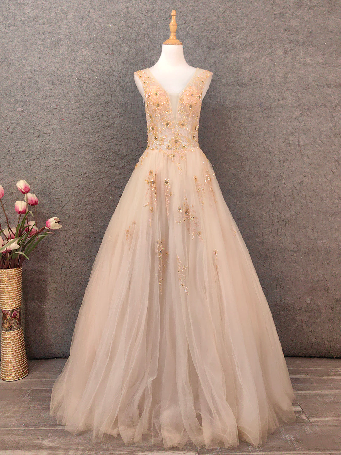 Prinzessin Champagner A-Linie V-Ausschnitt Ärmellos Pailletten Perlen Tüll Langes Ballkleid Abendkleid P4655