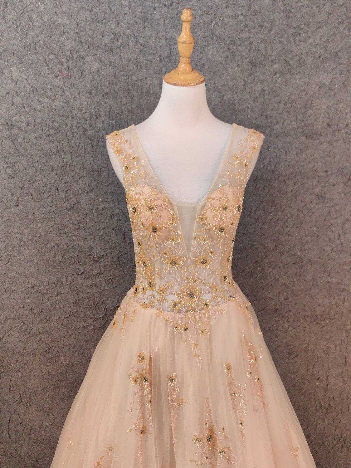 Prinzessin Champagner A-Linie V-Ausschnitt Ärmellos Pailletten Perlen Tüll Langes Ballkleid Abendkleid P4655