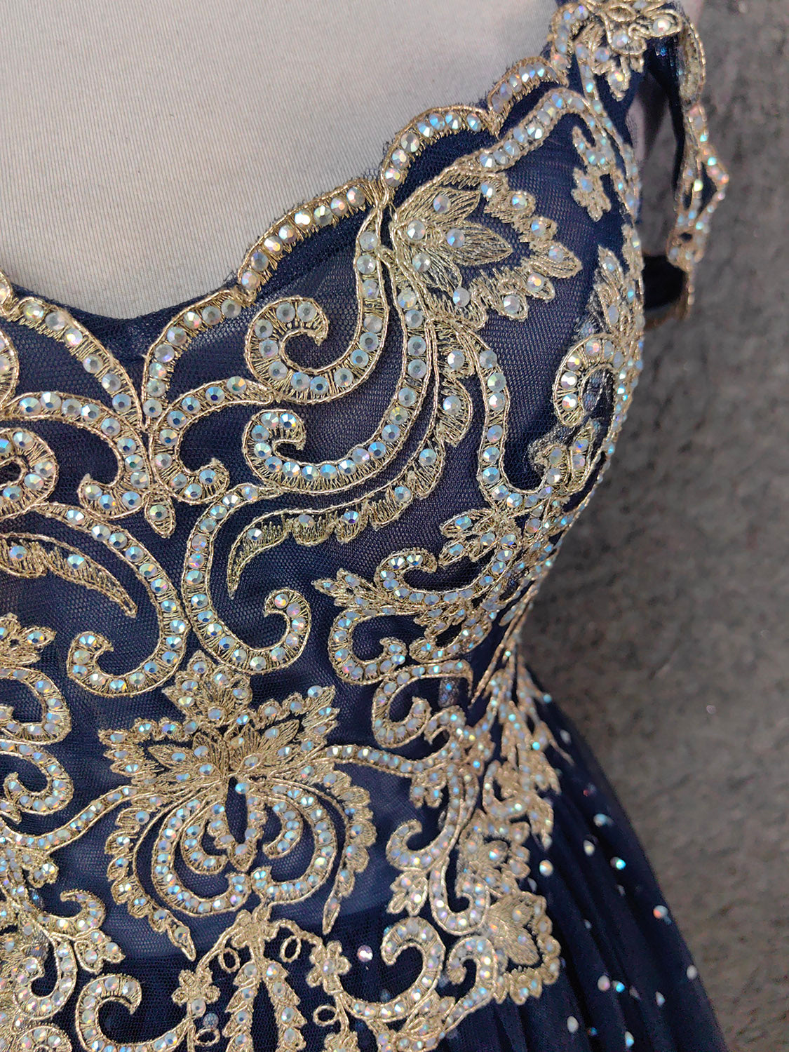 Vintage Navy Blue Off-Shoulder Gold Embroidered Rhinestone Tulle Long Prom Dress Evening Dress P4665