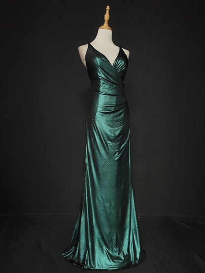Elegantes grünes Satin-Abendkleid mit Spaghettiträgern, V-Ausschnitt und Rüschen, langes Ballkleid P4667