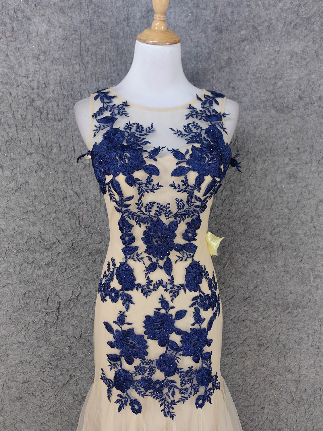 Vintage Creme Navy Meerjungfrau Rundhals Ärmellos Bestickter Tüll Langes Ballkleid Abendkleid P4668