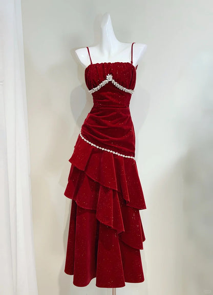 Vintage Bordeaux Meerjungfrauen-Spaghettiträger-Rüschen-Samt-Ballkleid Abendkleid P4067
