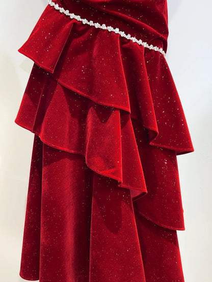 Vintage Bordeaux Meerjungfrauen-Spaghettiträger-Rüschen-Samt-Ballkleid Abendkleid P4067