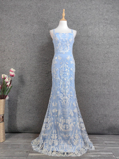 Elegantes hellblaues Meerjungfrauen-Abendkleid aus Tüll mit Pailletten, Spaghettiträgern und eckigem Ausschnitt, P4671