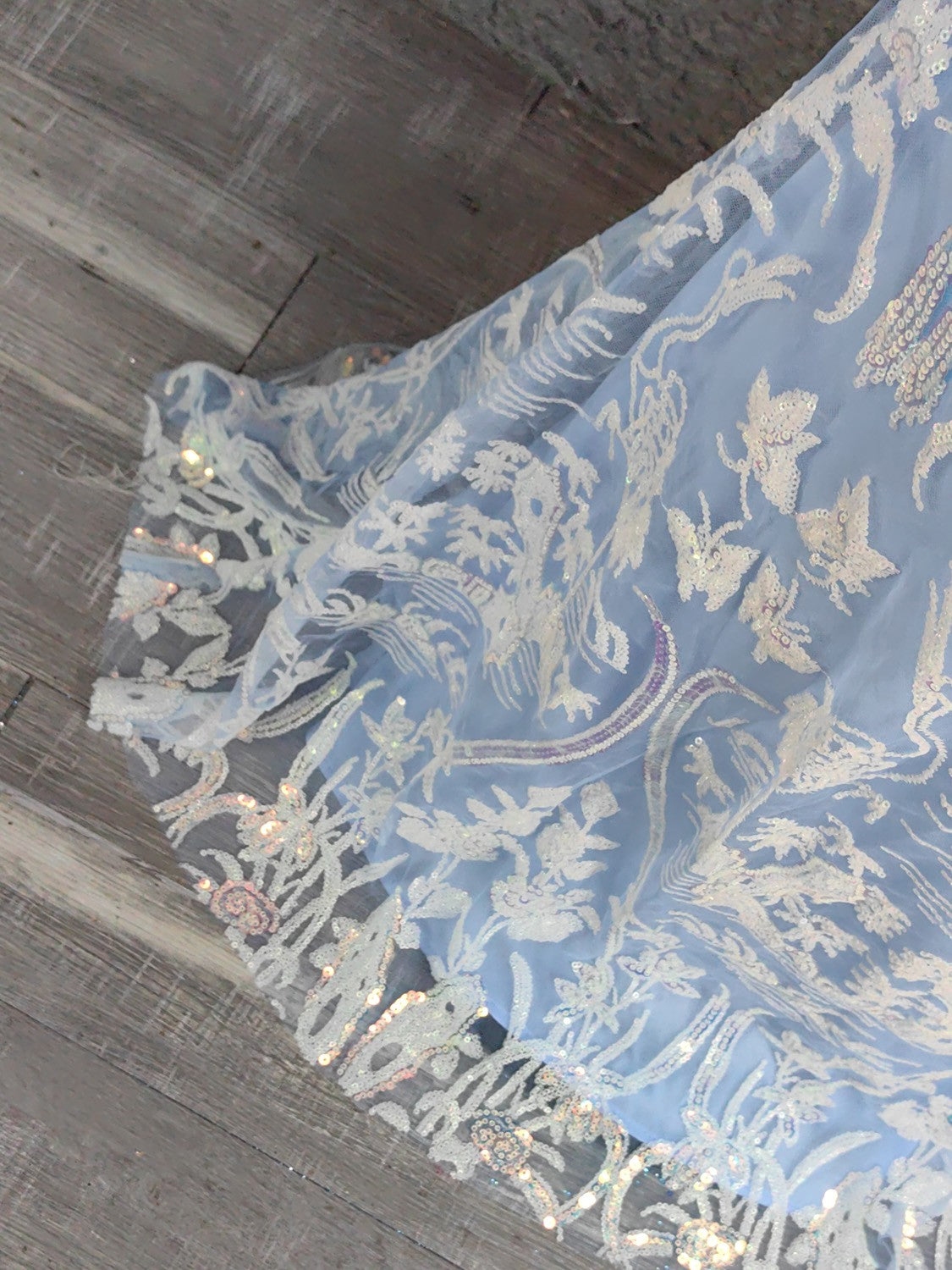 Elegantes hellblaues Meerjungfrauen-Abendkleid aus Tüll mit Pailletten, Spaghettiträgern und eckigem Ausschnitt, P4671