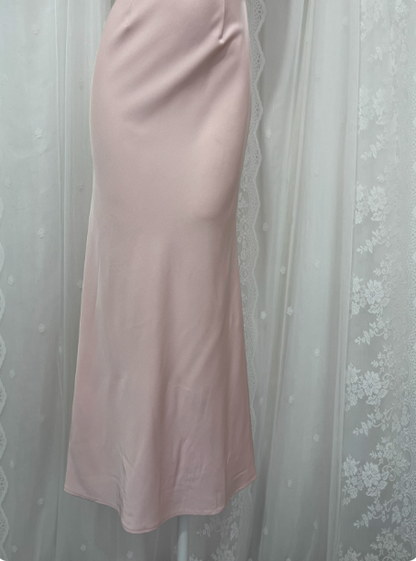 Elegantes rosa ärmelloses, langes Ballkleid aus Satin mit 3D-Blumen und Rundhalsausschnitt P4676