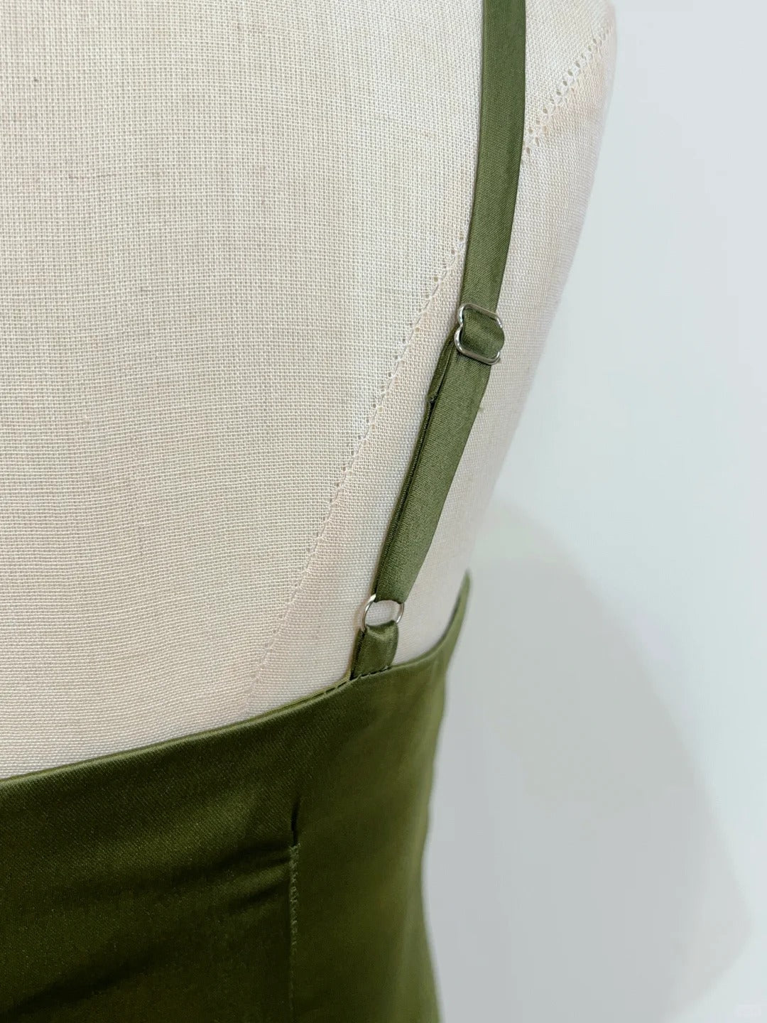 Elegant Olive Green Mermaid Ruffle Spaghetti Strap Satin Prom Dress Evening Dress P4068