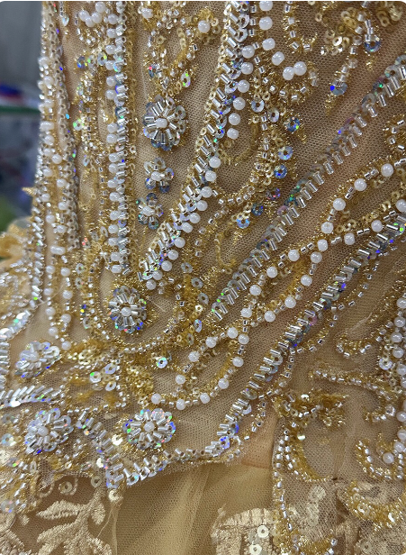 Royal Champagner Gold schulterfreies, Perlen besticktes Tüll langes Ballkleid Abendkleid P4683