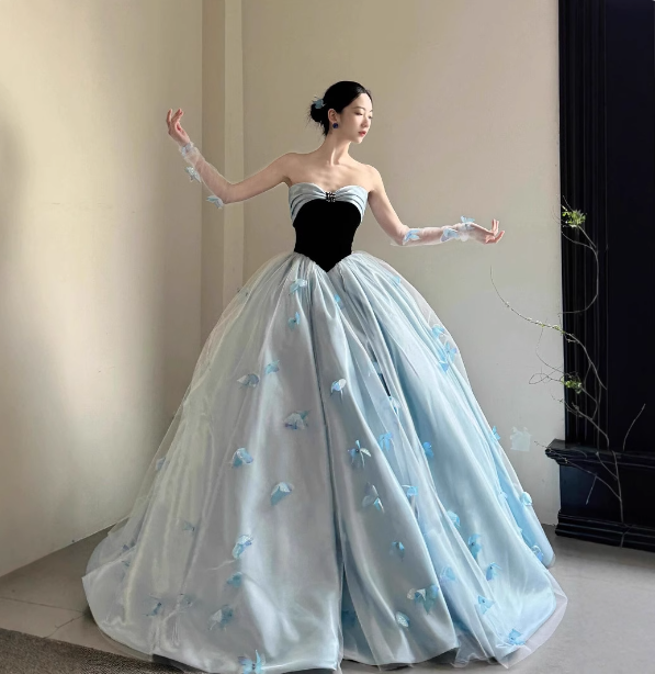 Princess Light Blue Sweetheart Neck 3D Butterfly Embellished Tulle Satin Long Prom Dress Evening Dress P4685