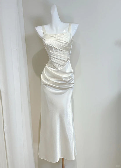Robe de bal sirène simple en satin plissé ivoire à col carré bustier P4069
