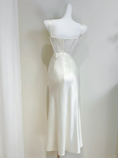 Robe de bal sirène simple en satin plissé ivoire à col carré bustier P4069